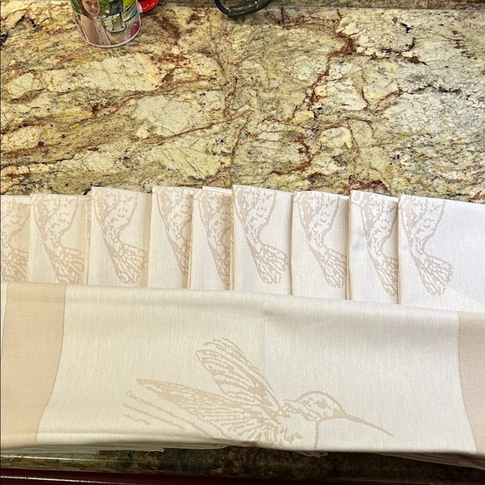 Elegant Cream Hummingbird Napkins New and Never Used; 10 Large Size (22” by 22”)